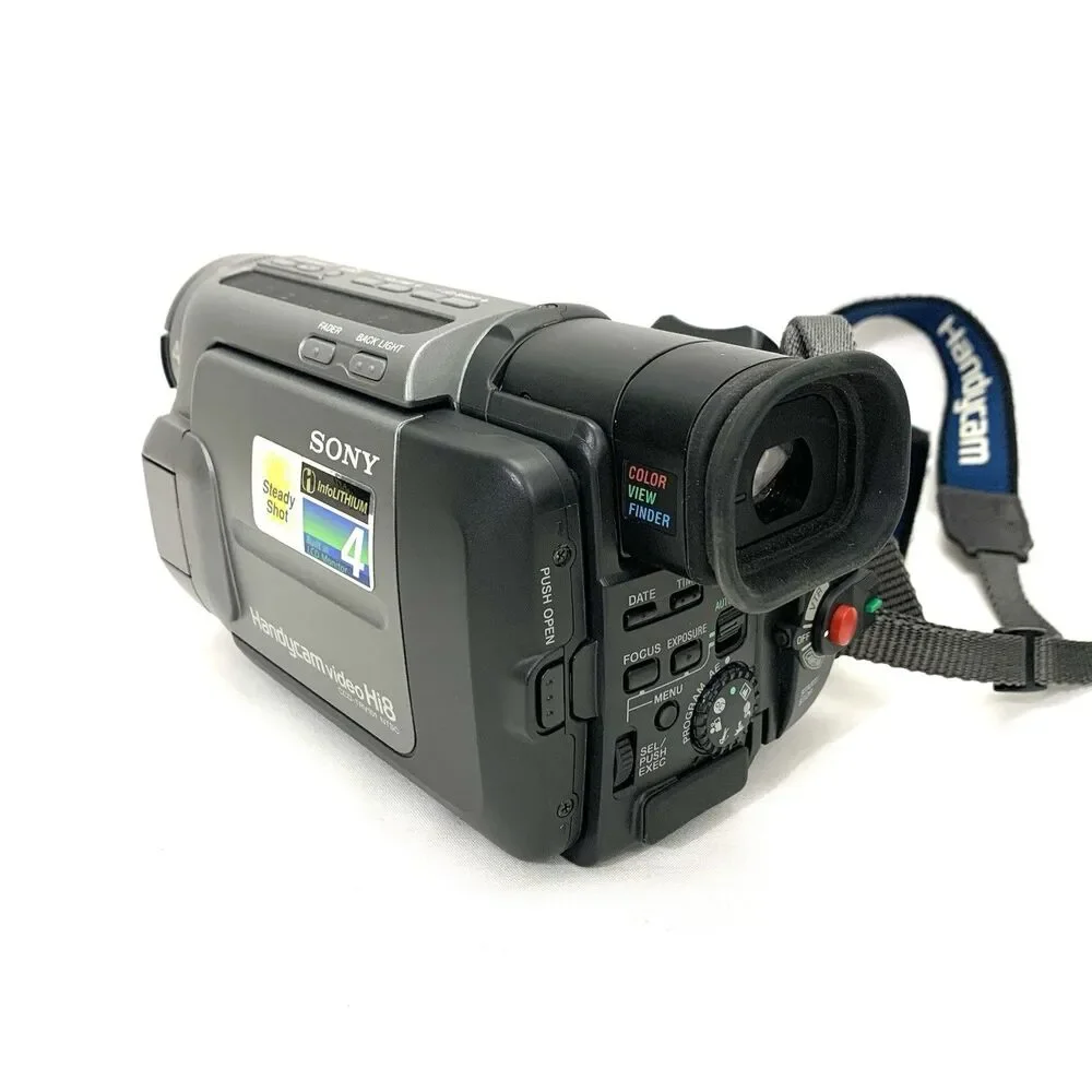Sony CCD-TRV101 Heavy Handycam W/ battery & Remotes Charger All Cable & Manual